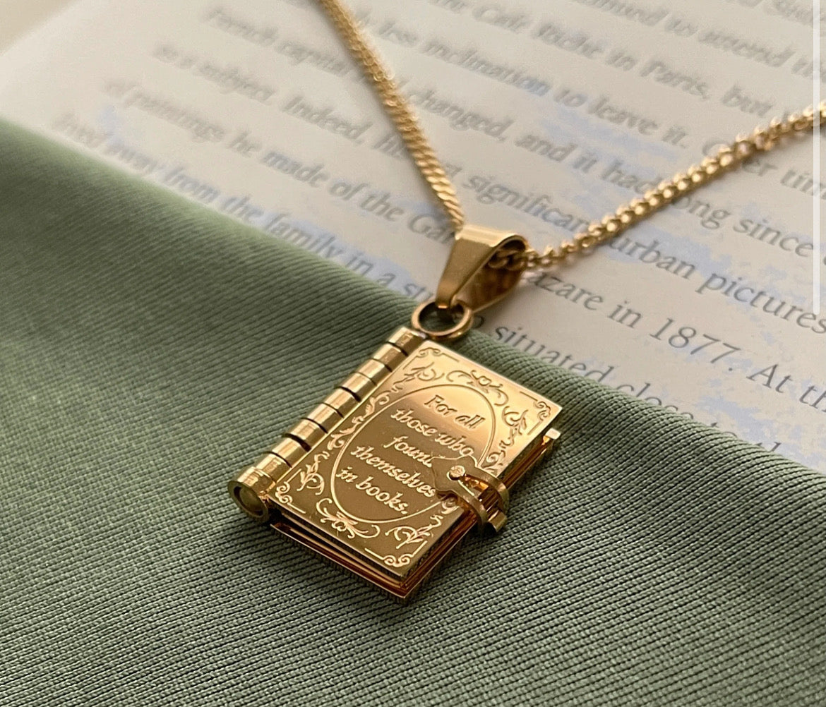 Arlora™ Book Charm
